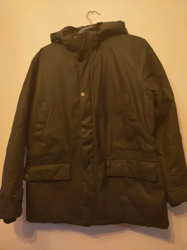 Parka bambino taglia S/48 blu navy. Studio classico.