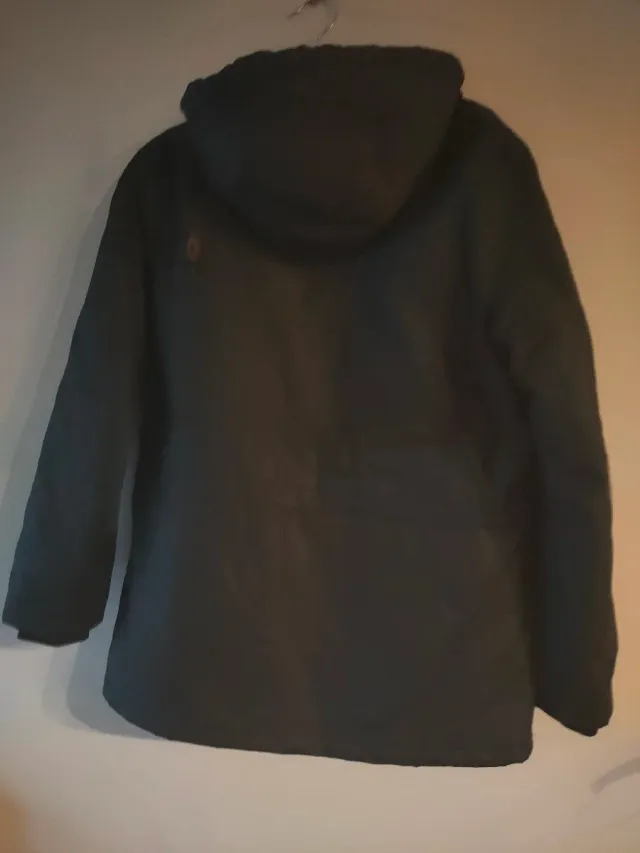 Parka bambino taglia S/48 blu navy. Studio classico.