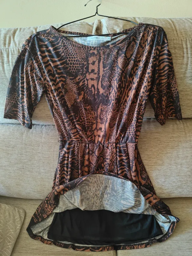 Vestido estampado marrón y negro