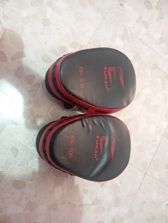 Manoplas de Boxeo Go Beyond T9R