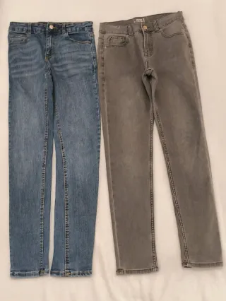 Pantalones vaqueros largos  10€