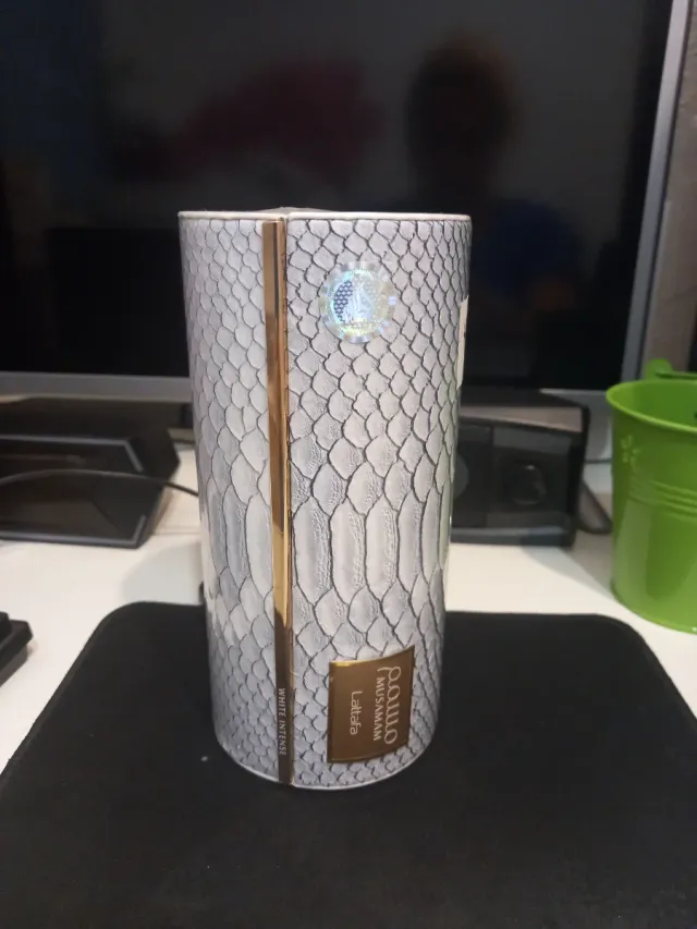 Perfume Lattafa Musamam White Intense