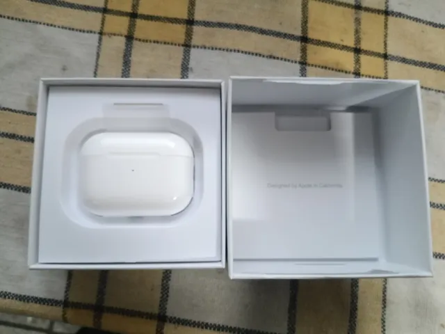 Cascos inalámbricos Apple blancos