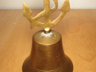 Antigua campana llamador ancla náutica naval