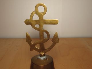 Antigua campana llamador ancla náutica naval