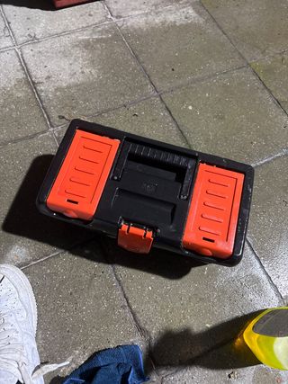 Caja de herramientas con brocas