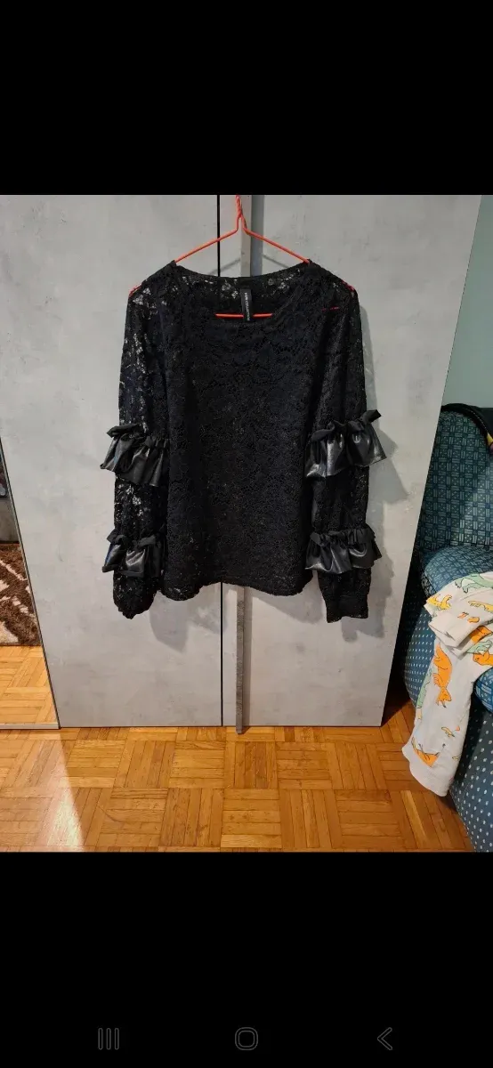 Set 13 capi S: nero, multicolor tutti sono nuovi,