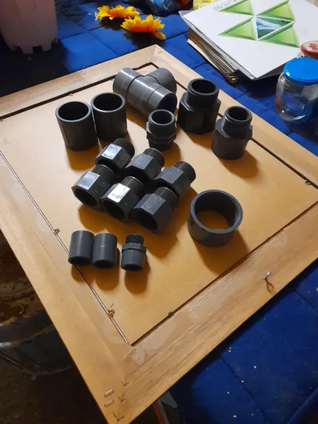 Lote piezas PVC presión