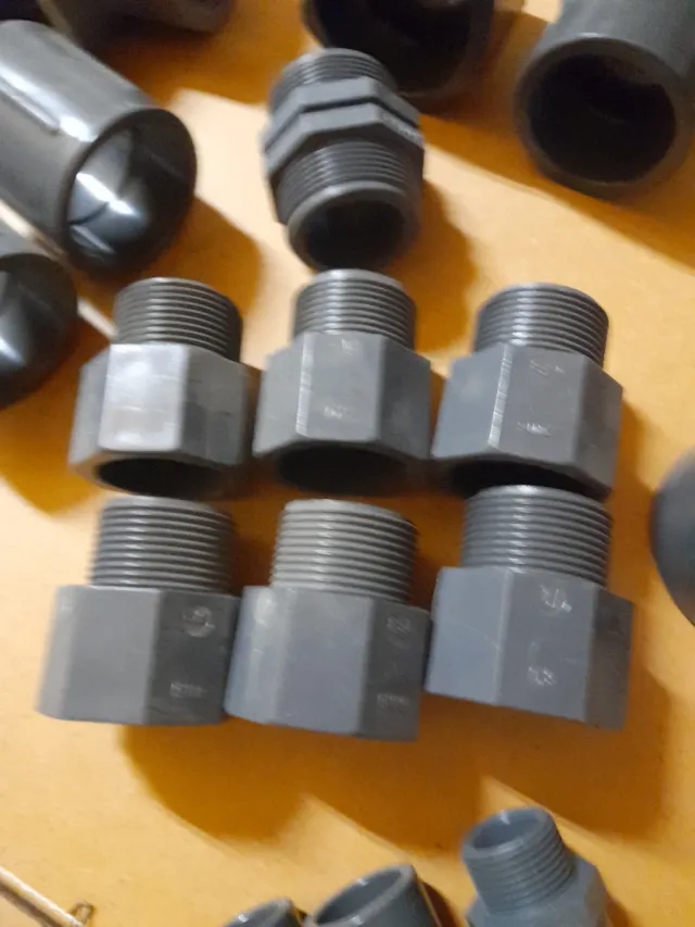 Lote piezas PVC presión