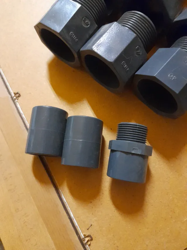 Lote piezas PVC presión