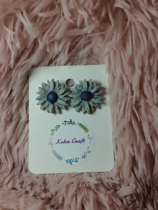 Pendientes florales artesanales