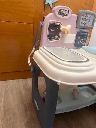 Centro Cuidado Muñecas Smoby con Accesorios
