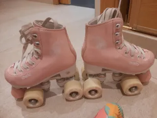 Patines artísticos rosas talla 30