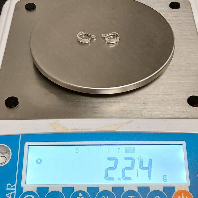 Pendientes Oro Blanco Ondulados Brillantes