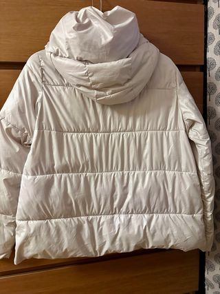 Cazadora acolchada beige