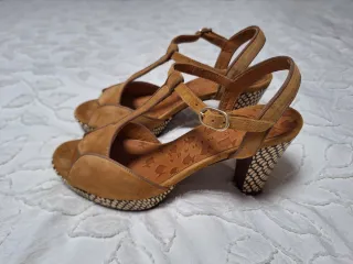 Sandalias de tacón con estampado