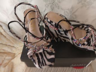 Sandalias doradas cuña talla 37