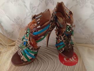 Sandalias doradas cuña talla 37