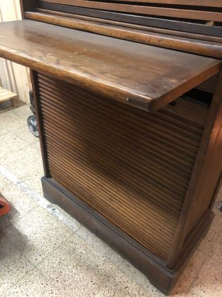 Mueble archivador madera antiguo persiana