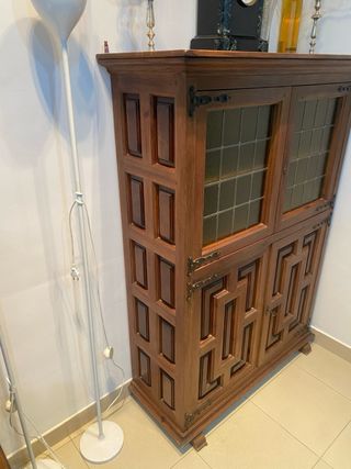 Armario vintage madera y cristal
