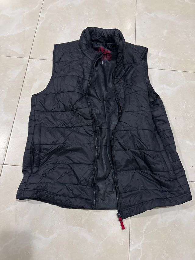Chaleco acolchado negro talla L