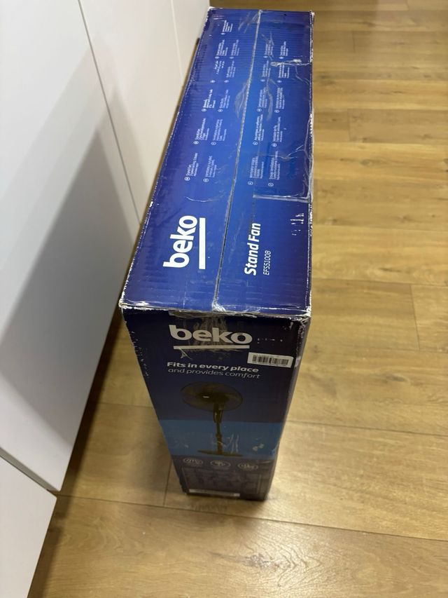 Beko EFS5100B Ventilador de Pie Negro
