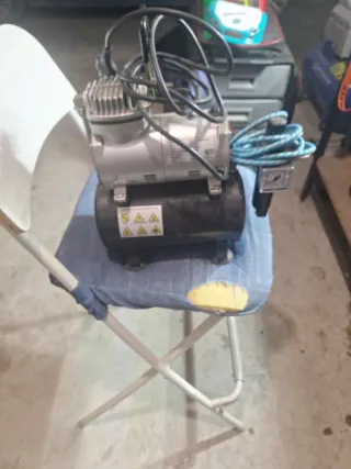 Compressore aerografo + pennino e colori