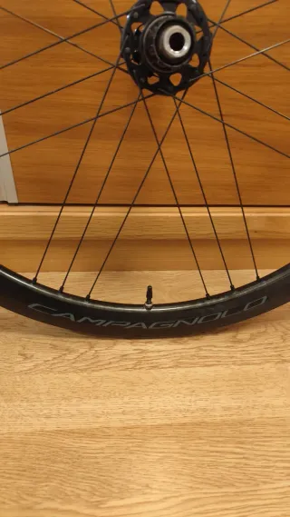 Ruedas carbono Campagnolo Shamal