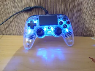 Mando PS4 Transparente Azul LED