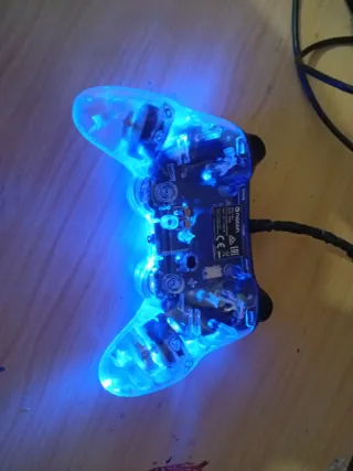 Mando PS4 Transparente Azul LED