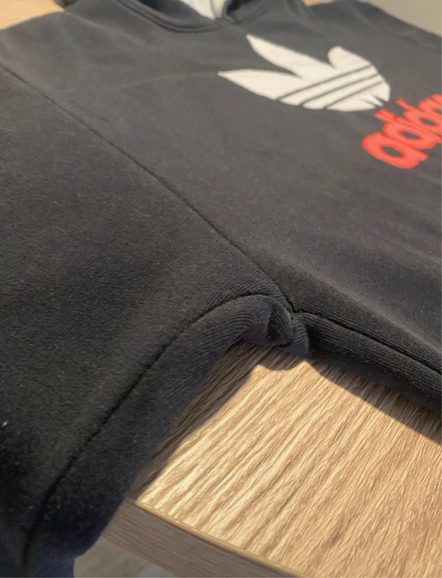 Sudadera Adidas Negra y Roja