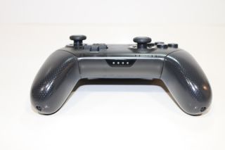 Mando Pro Nintendo Switch Negro