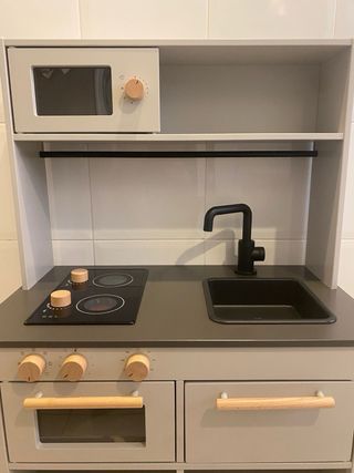Cocinita Ikea para niños usada