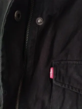 Chaqueta Levi's Militar Negra
