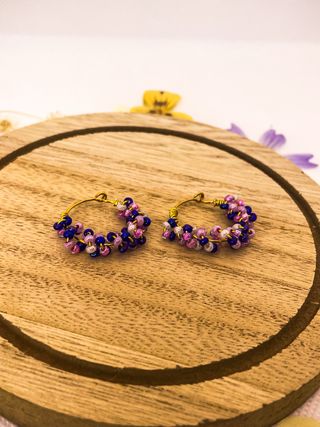 Pendientes Aro Dorado Abalorios Rosas y Morados