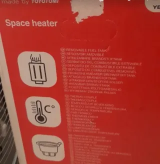 Estufa de parafina Zibro negra