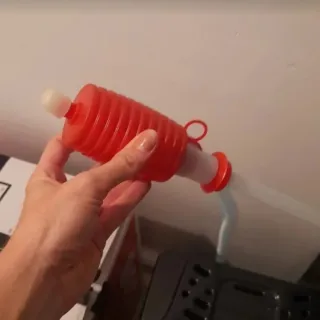 Estufa de parafina Zibro negra