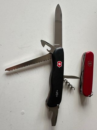 Navaja multiusos negra GF+