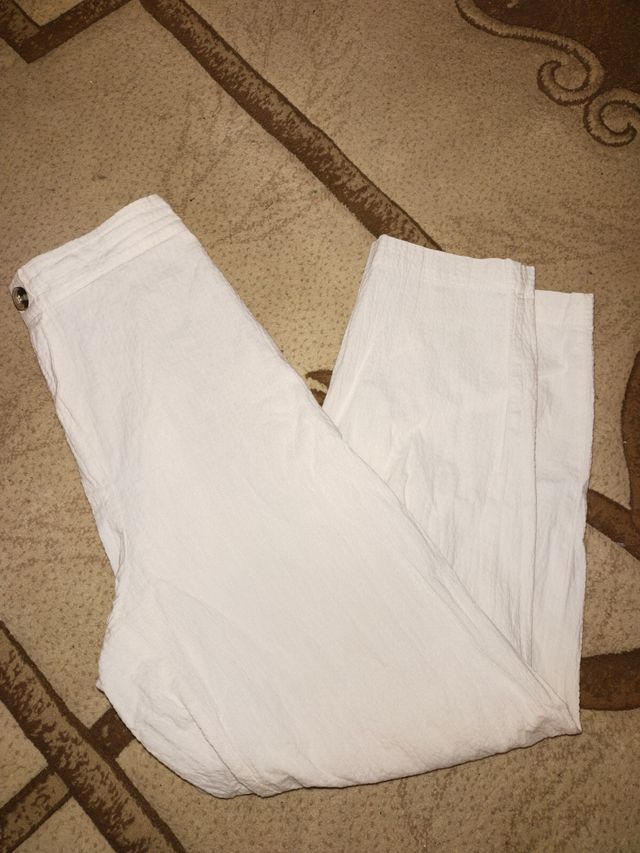 Pantalones de lino blancos
