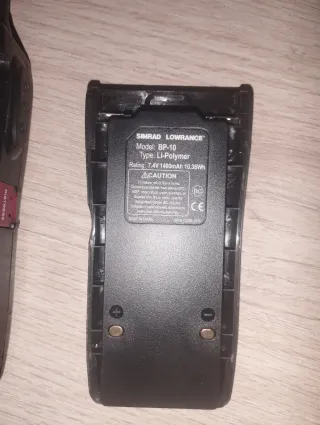 Radio VHF/GPS Simrad HH36 precio negociable