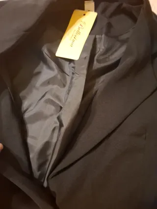 Blazer negro con mangas estampado animal