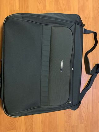 Maleta porta trajes Roncato Negra