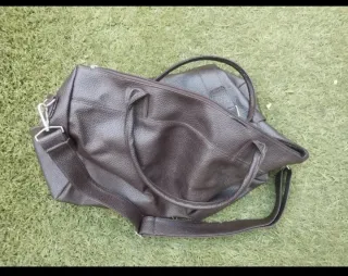 Bolso marrón de piel