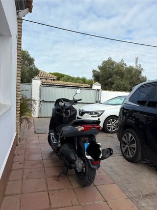 YAMAHA NMAX 125 (Agosto 2024) – Gris Oscuro –