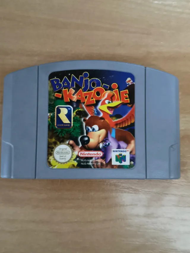 Cartuccia del videogioco Banjo-Kazooie per Nintendo 64, originale in buone condizioni e funzionante
