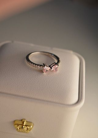 Anillo de lazo de plata de ley 925.