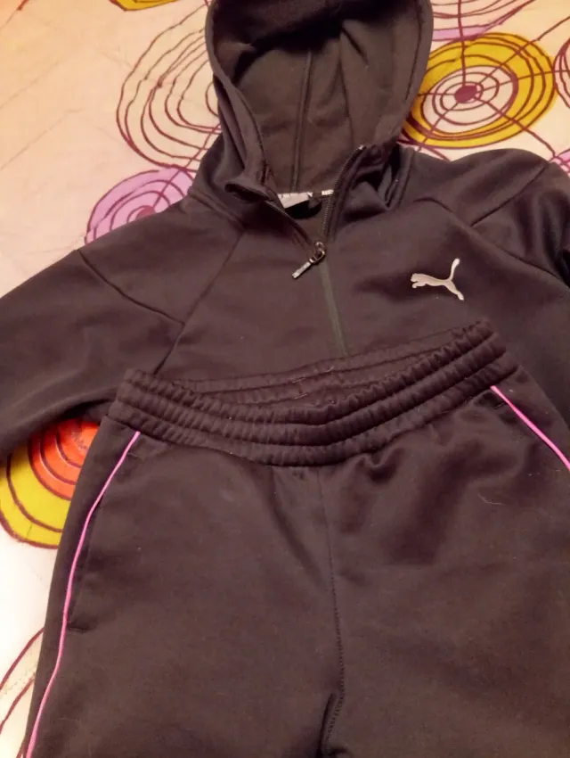 Chándal niña Puma negro con detalles rosas