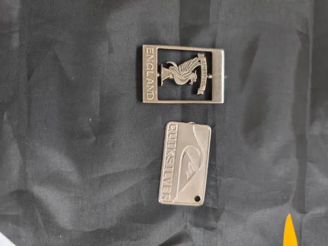 Porta chaves Liverpool e Quiksilver