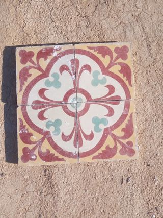 Baldosas hidráulicas decoradas