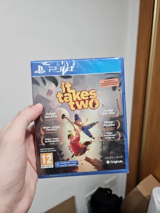 It Takes Two PS4 Precintado